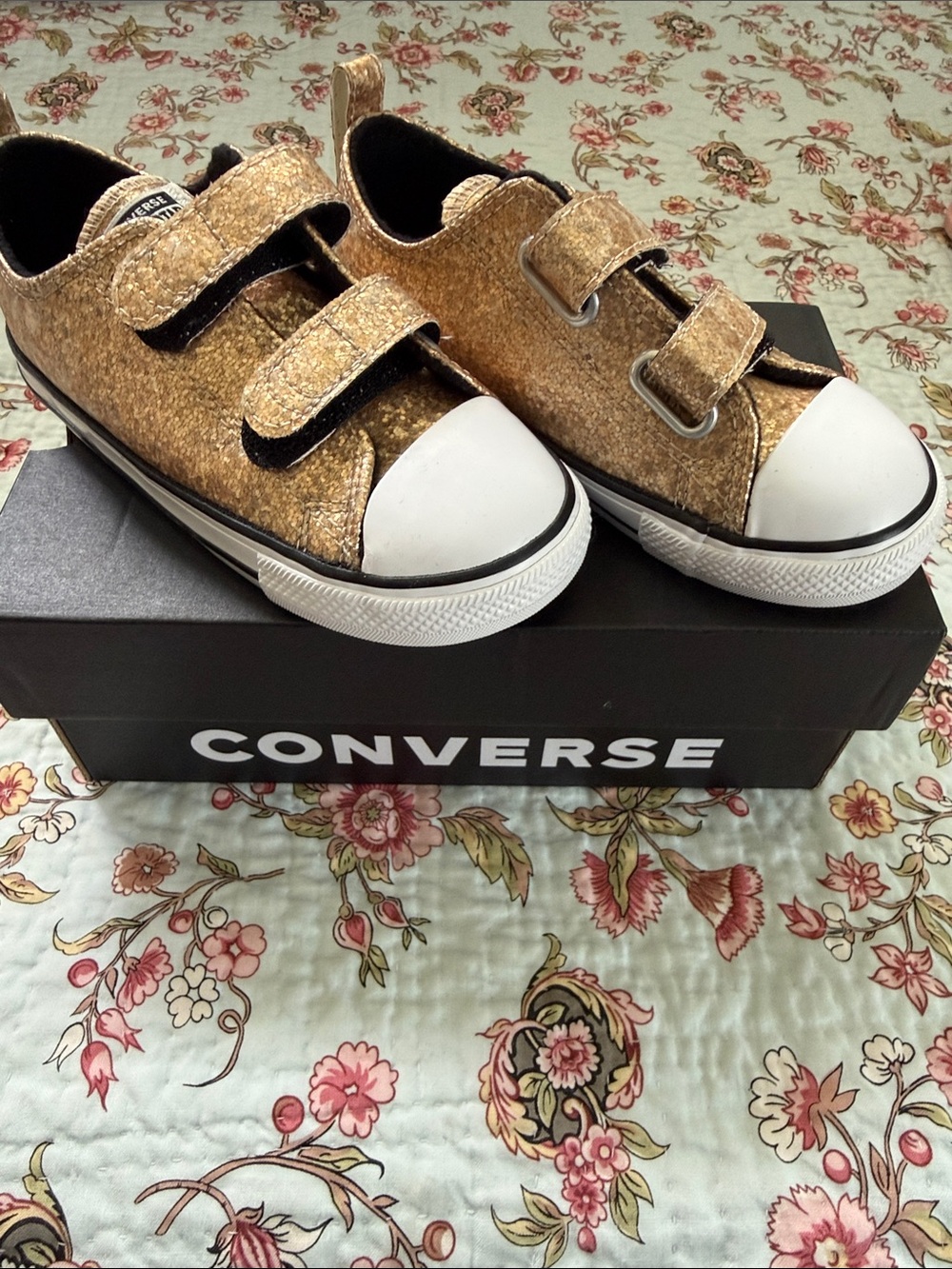 Converse Chuck Taylor All Star Easy On Gold Sparkle Glitter Toddler Girl